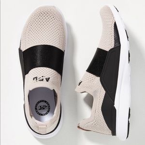 Apl techloom bliss sneaker